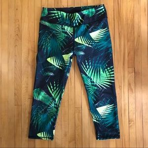 Fabletics yoga spandex capri pants